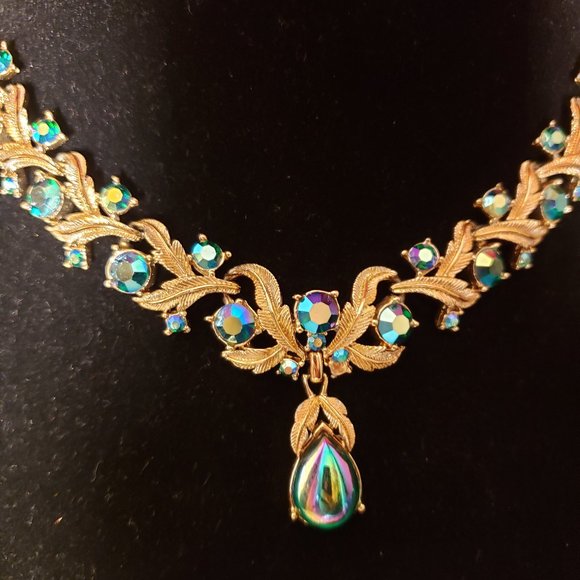 Coro Dazzling Vintage Necklace - Picture 2 of 8